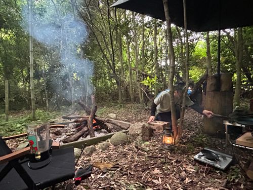 秘密基地🏕 こめぞーbase 最高👍🏻✨ ソロキャンプ グループキャンプ フリーサイト Genさんのキャンプブログ CAMPiii（キャンピー） -キャンプ専用SNS キャンプのすべてがここに集まる-