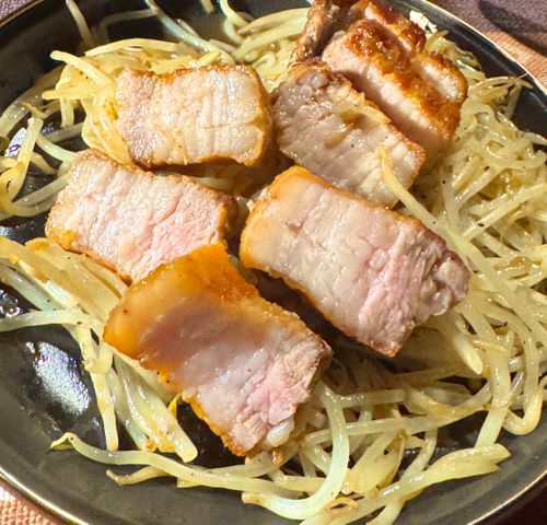 新栄清里、マルチグリルパンで映えるるキャンプ飯を焼いてみる ソロキャンプ 区画サイト EJIさんのキャンプブログ CAMPiii（キャンピー） -キャンプ専用SNS キャンプのすべてがここに集まる-