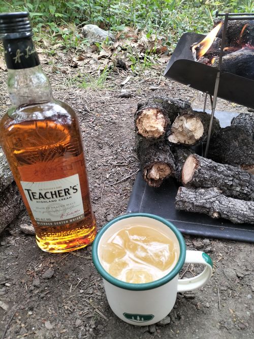 薪拾い放題！！ 月川荘キャンプ場 林間サイト ソロキャンプ フリーサイト ぼっちオヤジさんのキャンプブログ CAMPiii（キャンピー） -キャンプ専用SNS キャンプのすべてがここに集まる-