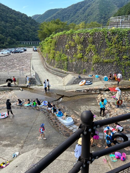 2025年11回目、川遊びキャン🏄🏻♂️ 江の川カヌー公園さくぎ ファミリーキャンプ 区画サイト オートサイト わいげさんのキャンプブログ CAMPiii(キャンピー) -キャンプ専用SNS キャンプのすべてがここに集まる-