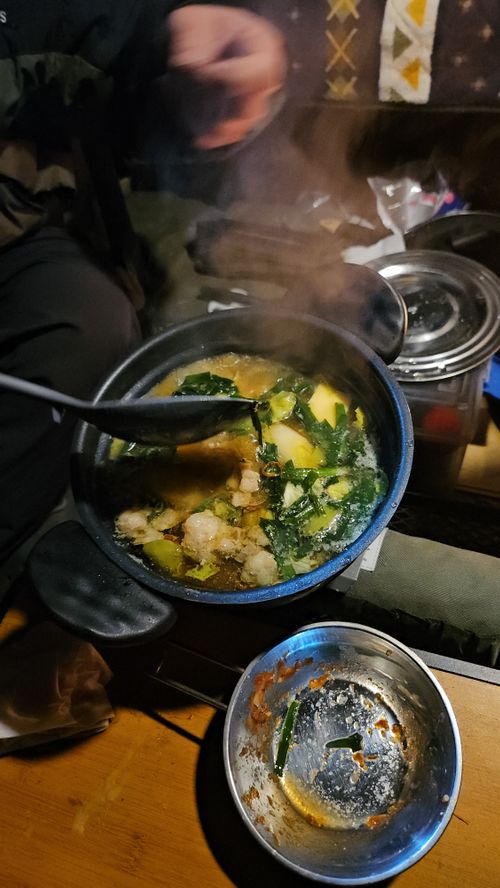 ブラックしゅーたん 富士高原トマトフィールド グループキャンプ フリーサイト オートサイト IZUIZUさんのキャンプブログ CAMPiii（キャンピー） -キャンプ専用SNS キャンプのすべてがここに集まる-