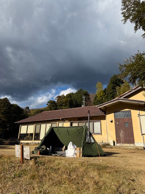 25納めは突然のお別れありの温泉キャン 湯河原温泉キャンプ場 ソロキャンプ 区画サイト Takadaさんのキャンプブログ CAMPiii（キャンピー） -キャンプ専用SNS キャンプのすべてがここに集まる-