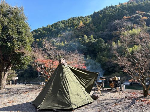 焚き火だ♪焚き火だ♪落ち葉焚き🍂🔥 前川キャンプ場 ソロキャンプ フリーサイト camping roll♪さんのキャンプブログ CAMPiii（キャンピー） -キャンプ専用SNS キャンプのすべてがここに集まる-