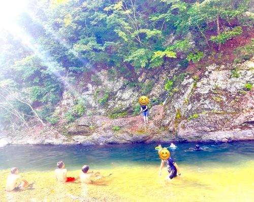 いいオトナだけど全力で川遊びをするためのキャンプ!!! 道志渓谷キャンプ場 グループキャンプ 区画サイト ぷりんさんのキャンプブログ CAMPiii(キャンピー) -キャンプ専用SNS キャンプのすべてがここに集まる-