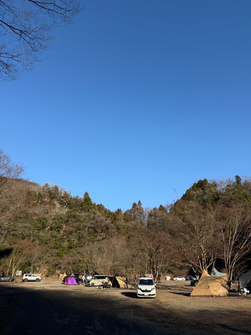 2025年キャンプ納め@新戸キャンプ場 新戸キャンプ場 グループキャンプ 区画サイト はすさんのキャンプブログ CAMPiii（キャンピー） -キャンプ専用SNS キャンプのすべてがここに集まる-