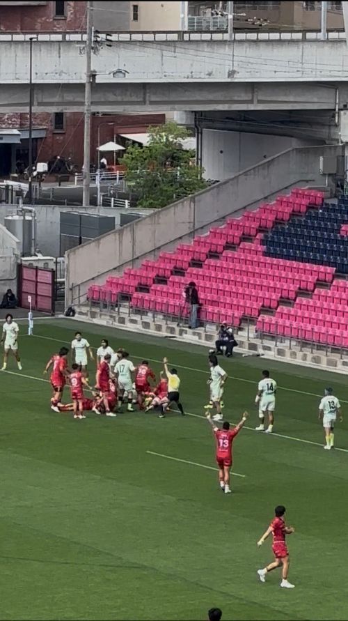 兵、走る YANMAR HANASAKA STADIUM とのさんのキャンプブログ CAMPiii（キャンピー） -キャンプ専用SNS キャンプのすべてがここに集まる-