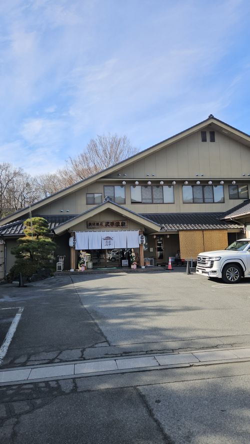 コスモキュランダ ともえ川Park ソロキャンプ グループキャンプ 区画サイト オートサイト IZUIZUさんのキャンプブログ CAMPiii（キャンピー） -キャンプ専用SNS キャンプのすべてがここに集まる-