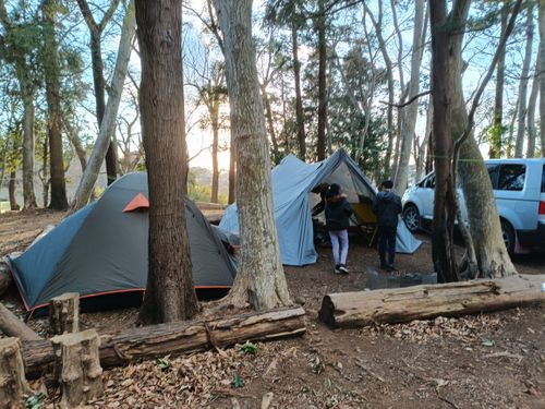 近所で みんなの里山キャンプ場 ファミリーキャンプ 区画サイト オートサイト Kazu Aさんのキャンプブログ CAMPiii（キャンピー） -キャンプ専用SNS キャンプのすべてがここに集まる-