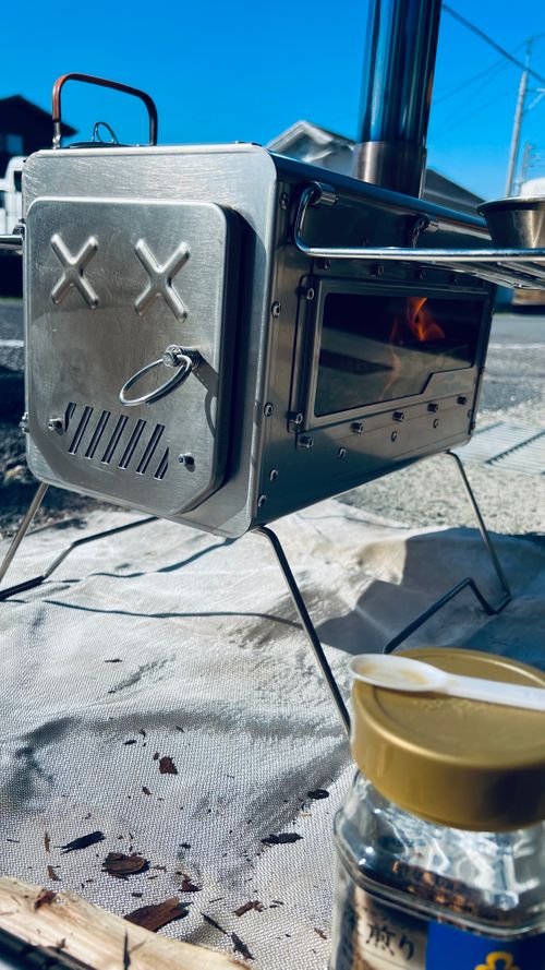 薪ストーブ　初インストール 火剣山キャンプ場 ソロキャンプ フリーサイト 区画サイト KABUTOさんのキャンプブログ CAMPiii（キャンピー） -キャンプ専用SNS キャンプのすべてがここに集まる-