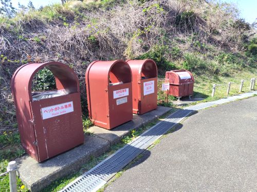 暴風キャンプ 和島オートキャンプ場 ファミリーキャンプ 区画サイト オートサイト セツさんのキャンプブログ CAMPiii（キャンピー） -キャンプ専用SNS キャンプのすべてがここに集まる-