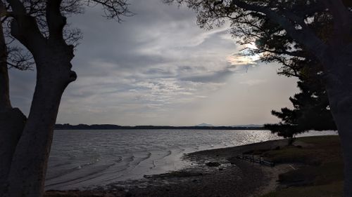 筑波山と夕日 親沢公園キャンプ場 ソロキャンプ フリーサイト アークさんのキャンプブログ CAMPiii（キャンピー） -キャンプ専用SNS キャンプのすべてがここに集まる-