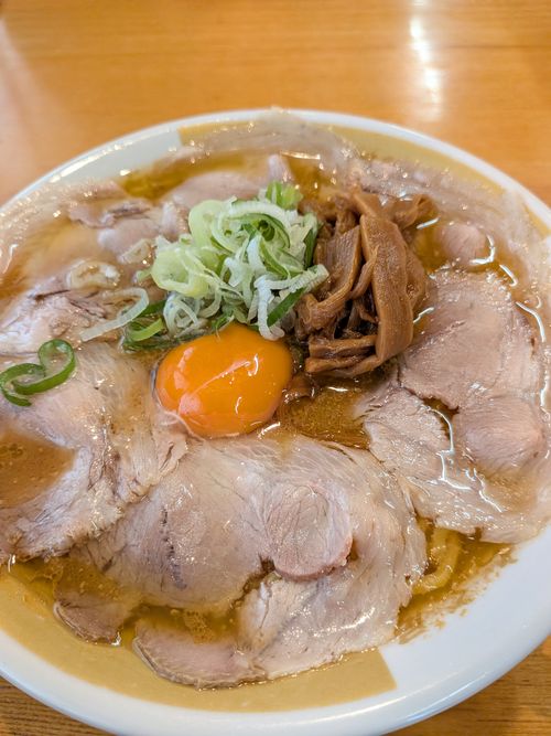 秩父は豚骨醤油ラーメンが少ない ともえ川Park ソロキャンプ オートサイト IZUIZUさんのキャンプブログ CAMPiii（キャンピー） -キャンプ専用SNS キャンプのすべてがここに集まる-