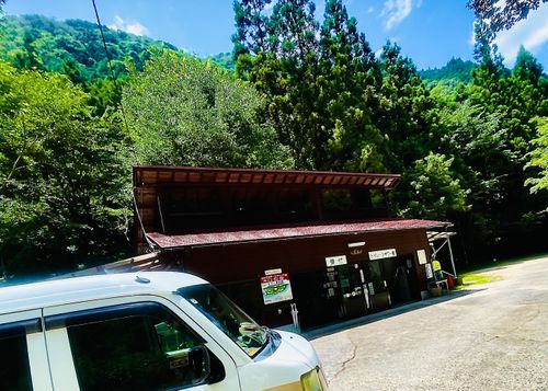 夏だ！川遊びだ！華麗に泳ぐきなこと おじおば🐰キャン△ in 須川家族村オートキャンプ場 〜 CAMP NO.201 須川家族村オートキャンプ場 ファミリーキャンプ グループキャンプ 区画サイト おじキャン△さんのキャンプブログ CAMPiii（キャンピー） -キャンプ専用SNS キャンプのすべてがここに集まる-