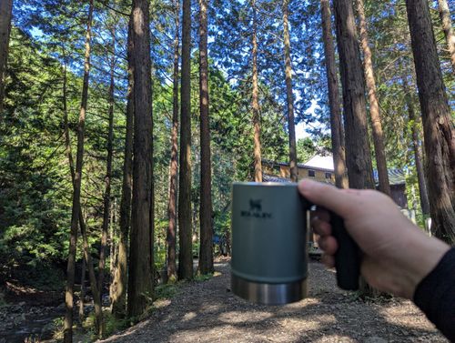 新幕試し張りソロ クアハウス山小屋 ソロキャンプ 区画サイト 週末スナフキンさんのキャンプブログ CAMPiii(キャンピー) -キャンプ専用SNS キャンプのすべてがここに集まる-