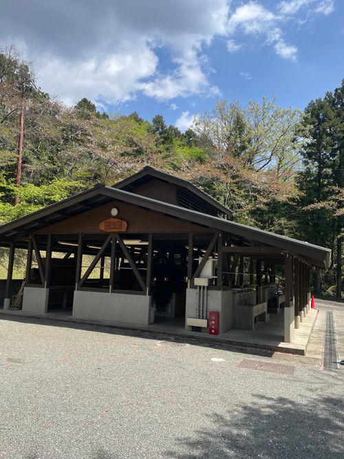 友人とのデュオ！徒歩では坂道がかなりキツイ。表丹沢野外活動センターキャンプ場へ！ 秦野市 表丹沢野外活動センター ソロキャンプ グループキャンプ フリーサイト ma9さんのキャンプブログ CAMPiii（キャンピー） -キャンプ専用SNS キャンプのすべてがここに集まる-