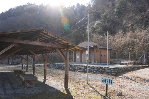 朝ゆっくりしたかったソロキャンプ 青野原オートキャンプ場 ソロキャンプ 区画サイト 週末スナフキンさんのキャンプブログ CAMPiii（キャンピー） -キャンプ専用SNS キャンプのすべてがここに集まる-