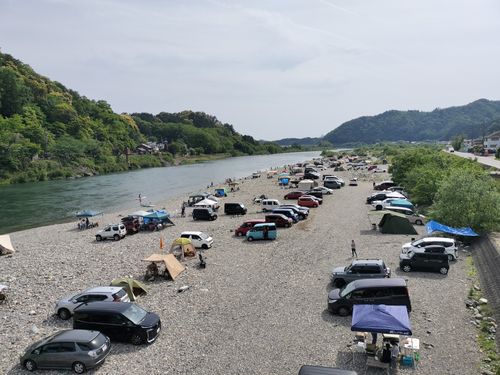 河原でキャンプ 美濃橋 河川敷 ソロキャンプ グループキャンプ フリーサイト たかたかぽんたさんのキャンプブログ CAMPiii（キャンピー） -キャンプ専用SNS キャンプのすべてがここに集まる-