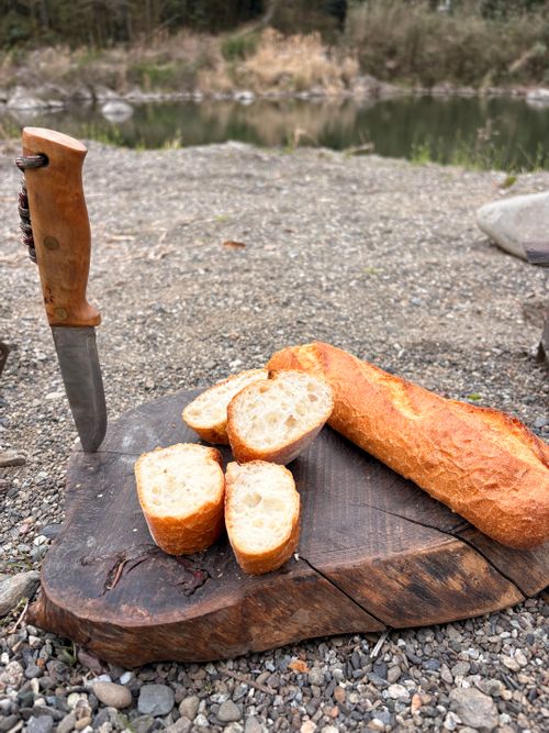 バケットぶら下げて🥖軍幕🪖薪ストCamp🪵🔥🪵 前川キャンプ場 ソロキャンプ フリーサイト camping roll♪さんのキャンプブログ CAMPiii（キャンピー） -キャンプ専用SNS キャンプのすべてがここに集まる-