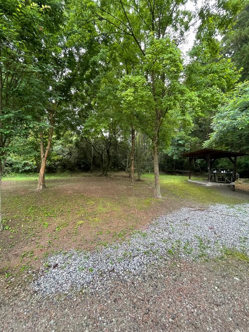 雨キャン！徒歩ソロで行く長瀞キャンプヴィレッジ！ ソロキャンプ 区画サイト ma9さんのキャンプブログ CAMPiii（キャンピー） -キャンプ専用SNS キャンプのすべてがここに集まる-