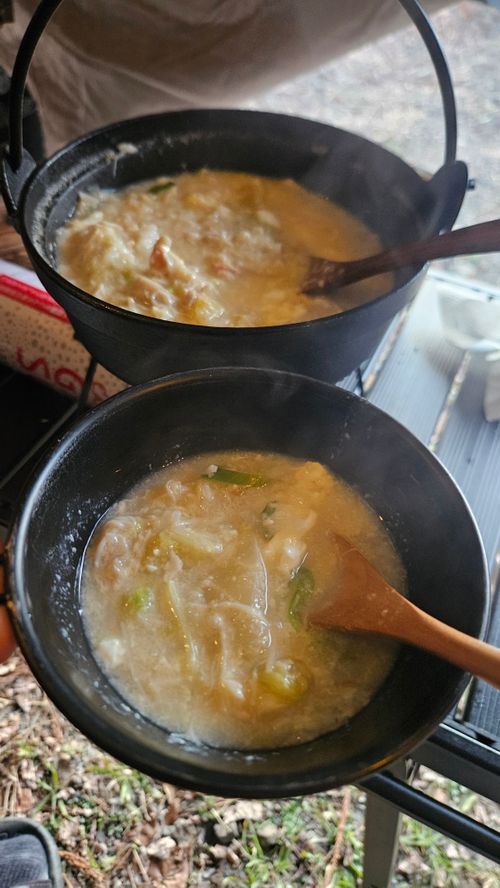 コスモキュランダ ともえ川Park ソロキャンプ グループキャンプ 区画サイト オートサイト IZUIZUさんのキャンプブログ CAMPiii（キャンピー） -キャンプ専用SNS キャンプのすべてがここに集まる-