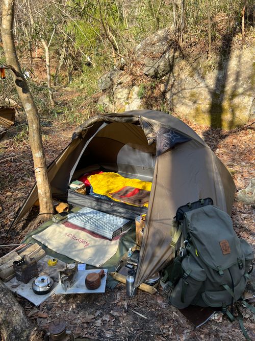 間違いさがし？ ソロキャンプ YOTIさんのキャンプブログ CAMPiii（キャンピー） -キャンプ専用SNS キャンプのすべてがここに集まる-