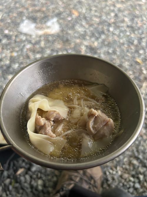 花見キャンプのはずなのに🤔 伊豆キャンパーズヴィレッジ ソロキャンプ フリーサイト Genさんのキャンプブログ CAMPiii（キャンピー） -キャンプ専用SNS キャンプのすべてがここに集まる-