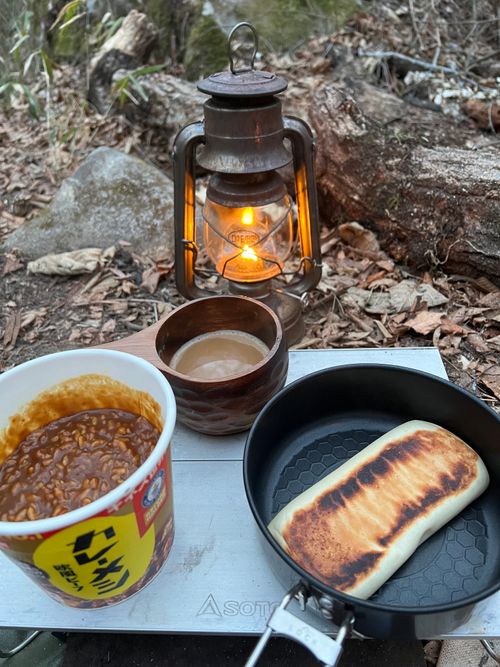 間違いさがし？ ソロキャンプ YOTIさんのキャンプブログ CAMPiii（キャンピー） -キャンプ専用SNS キャンプのすべてがここに集まる-