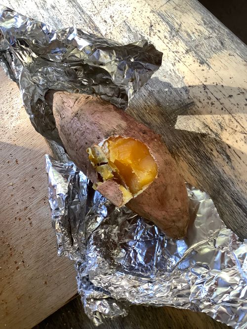 Vol.105 25/NO.24 笛吹小屋キャンプ場〜中津峡〜〆ホルモン屋‼️ 笛吹小屋キャンプ場 ソロキャンプ 区画サイト 🔥焚き火🔥さんのキャンプブログ CAMPiii(キャンピー) -キャンプ専用SNS キャンプのすべてがここに集まる-