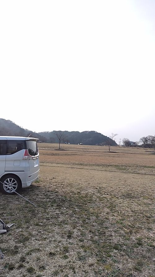 広〜い！私の中では、ふもとっぱらキャンプ場でした ごちキャンプ場 ソロキャンプ フリーサイト オートサイト セツさんのキャンプブログ CAMPiii（キャンピー） -キャンプ専用SNS キャンプのすべてがここに集まる-