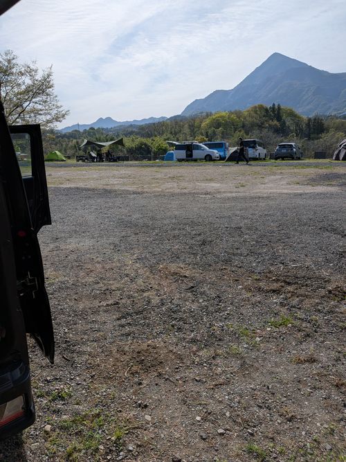 日和田山 ともえ川Park ソロキャンプ オートサイト フリーサイト IZUIZUさんのキャンプブログ CAMPiii（キャンピー） -キャンプ専用SNS キャンプのすべてがここに集まる-