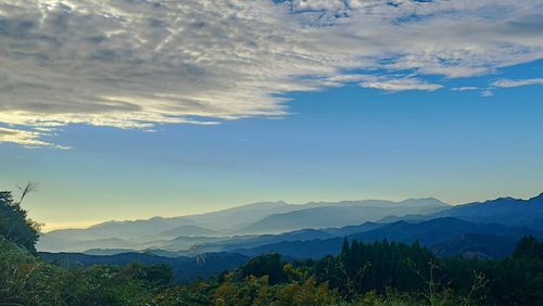 夕日と月と星空と😌 野々川グランビューパーク グループキャンプ オートサイト 区画サイト スローライフに憧れるさんのキャンプブログ CAMPiii(キャンピー) -キャンプ専用SNS キャンプのすべてがここに集まる-