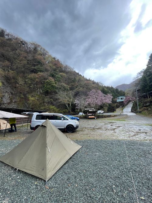 同僚とデュオキャンプ！道志村にある久保キャンプ場へ！ 道志村 久保キャンプ場 ソロキャンプ グループキャンプ 区画サイト ma9さんのキャンプブログ CAMPiii（キャンピー） -キャンプ専用SNS キャンプのすべてがここに集まる-