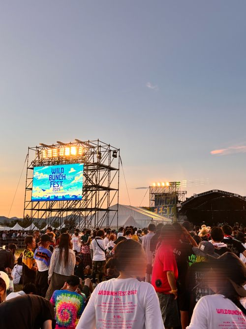 CAMP DE WILD BUNCH FEST.25 山口きらら博記念公園 グループキャンプ フリーサイト あやぴーさんのキャンプブログ CAMPiii(キャンピー) -キャンプ専用SNS キャンプのすべてがここに集まる-