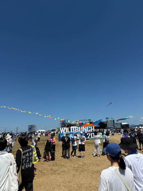 WILD BUNCH FES & CAMP 山口きらら博記念公園 グループキャンプ フリーサイト あやぴーさんのキャンプブログ CAMPiii（キャンピー） -キャンプ専用SNS キャンプのすべてがここに集まる-