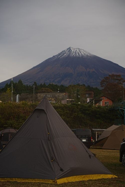お隣さんは熊本から17時間かけてきたらしい🤣 村山ジャンボ キャンプ場 skitさんのキャンプブログ CAMPiii（キャンピー） -キャンプ専用SNS キャンプのすべてがここに集まる-