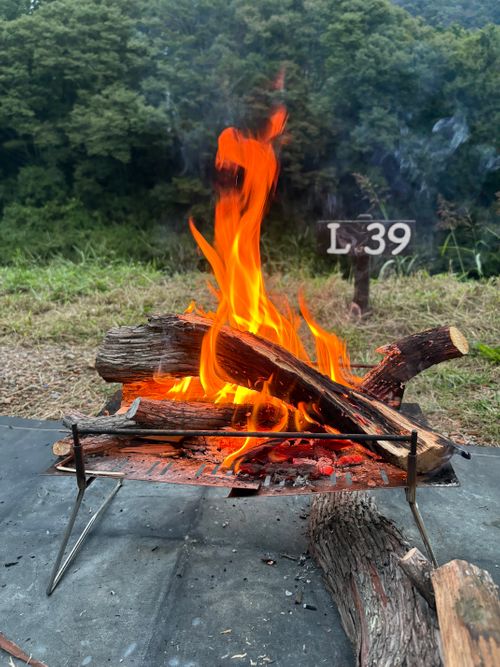 スーツケースキャンプ…どこでも行けるための練習をしよう! 長瀞キャンプヴィレッジ ソロキャンプ 区画サイト ぷりんさんのキャンプブログ CAMPiii(キャンピー) -キャンプ専用SNS キャンプのすべてがここに集まる-