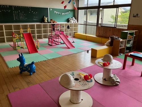 　初海外？　いや、千葉です♪   CAMPiece君津 廃校キャンプ場 ソロキャンプ けんじさんのキャンプブログ CAMPiii（キャンピー） -キャンプ専用SNS キャンプのすべてがここに集まる-