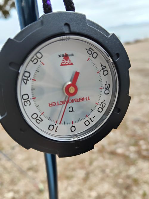 強風でお試しタープ 青柳浜キャンプ場 ソロキャンプ 区画サイト おっとまんSさんのキャンプブログ CAMPiii（キャンピー） -キャンプ専用SNS キャンプのすべてがここに集まる-