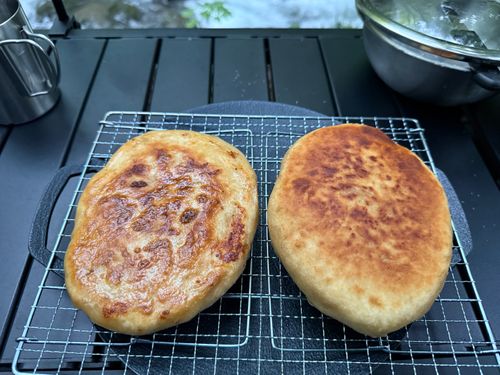 チーズナン焼いてみた🧀 やぐら沢キャンプ場 ソロキャンプ 区画サイト オートサイト かとかとさんのキャンプブログ CAMPiii（キャンピー） -キャンプ専用SNS キャンプのすべてがここに集まる-