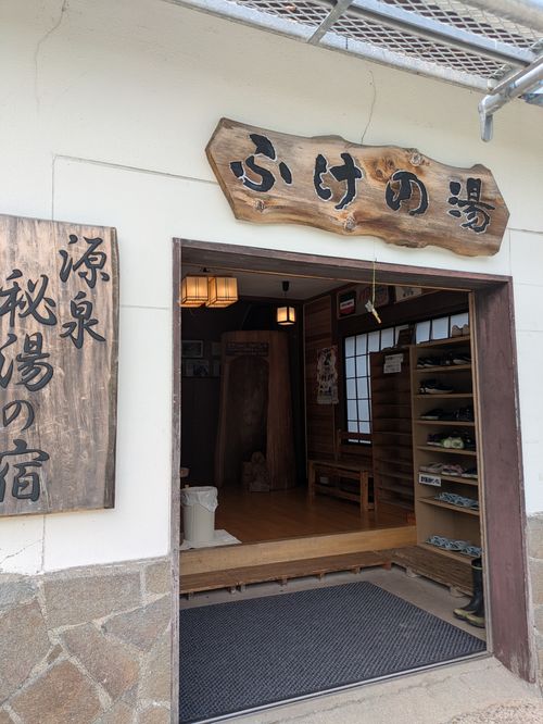 青森キャンピングカーの旅〜2日目 サンビレッジ徳良湖オートキャンプ場 グループキャンプ 区画サイト hachi329さんのキャンプブログ CAMPiii（キャンピー） -キャンプ専用SNS キャンプのすべてがここに集まる-