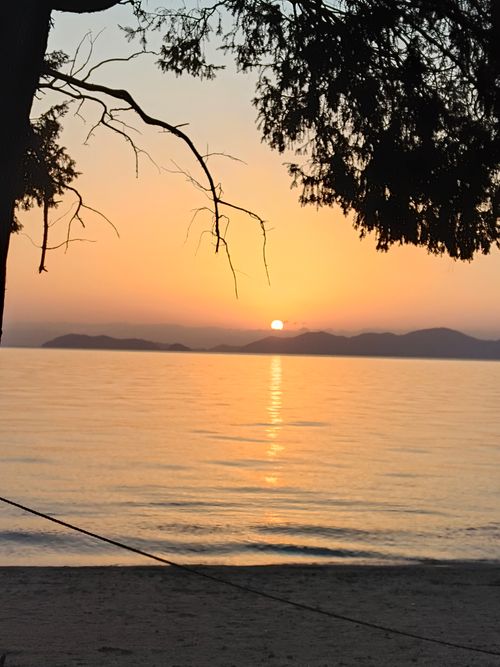 強風でお試しタープ 青柳浜キャンプ場 ソロキャンプ 区画サイト おっとまんSさんのキャンプブログ CAMPiii（キャンピー） -キャンプ専用SNS キャンプのすべてがここに集まる-