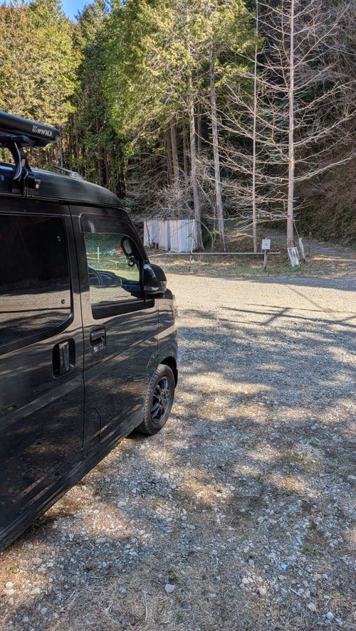 山散歩キャンプ ともえ川Park グループキャンプ 区画サイト オートサイト IZUIZUさんのキャンプブログ CAMPiii（キャンピー） -キャンプ専用SNS キャンプのすべてがここに集まる-