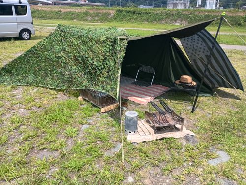 デリカミニ de W杯見ながらの軍幕キャンプ 角田大橋河川敷 ソロキャンプ フリーサイト 区画サイト ウエィダーさんのキャンプブログ CAMPiii（キャンピー） -キャンプ専用SNS キャンプのすべてがここに集まる-