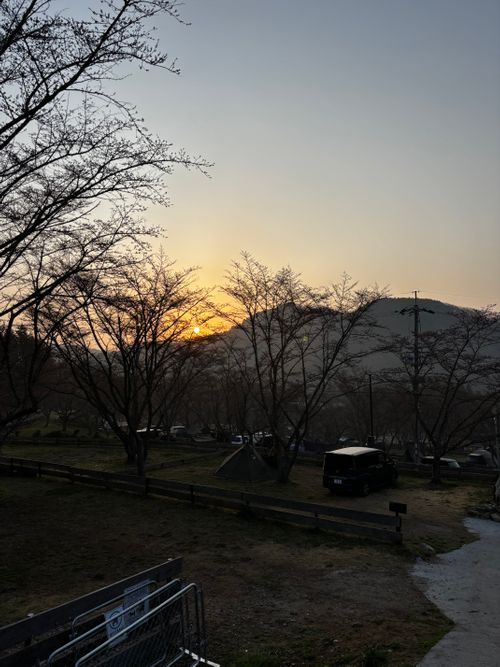 春休み、異動前キャンプ ゴリラフィールドとよのキャンプ場 GORILLA FIELD TOYONO グループキャンプ 区画サイト あやぴーさんのキャンプブログ CAMPiii（キャンピー） -キャンプ専用SNS キャンプのすべてがここに集まる-