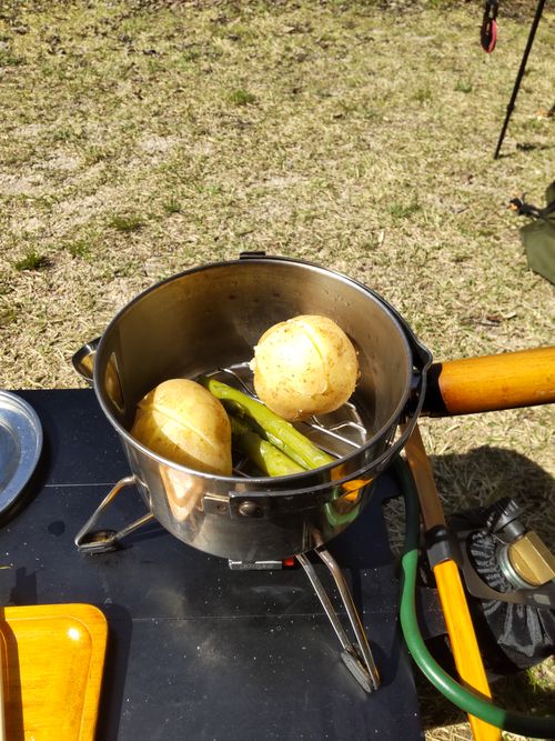 夏日！暑い暑い🥵 かみくの桃源郷 ソロキャンプ グループキャンプ 区画サイト マッサンさんのキャンプブログ CAMPiii（キャンピー） -キャンプ専用SNS キャンプのすべてがここに集まる-