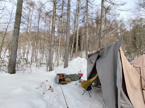 雪中が好きです 飛騨荘川 一色の森キャンプ場 ソロキャンプ グループキャンプ 区画サイト オートサイト たかたかぽんたさんのキャンプブログ CAMPiii（キャンピー） -キャンプ専用SNS キャンプのすべてがここに集まる-