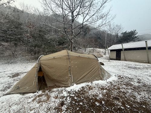 大寒波到来🥶 本郷憩いの森キャンプ場 グループキャンプ フリーサイト まーくんさんのキャンプブログ CAMPiii（キャンピー） -キャンプ専用SNS キャンプのすべてがここに集まる-