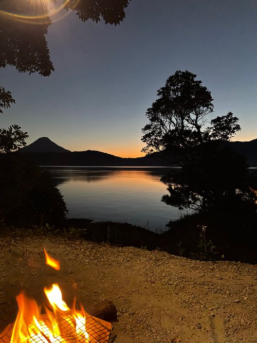 絶景九州富士‼︎🗻 指宿レイクグリーンキャンプ場 ソロキャンプ 区画サイト Anomiさんのキャンプブログ CAMPiii（キャンピー） -キャンプ専用SNS キャンプのすべてがここに集まる-