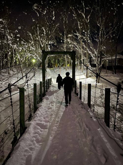 粉雪が満月にキラキラ光る露天風呂で缶ビールをプシュッ！今年のキャンプスタート！ とことん山キャンプ場 ファミリーキャンプ フリーサイト ロコCamp0828さんのキャンプブログ CAMPiii（キャンピー） -キャンプ専用SNS キャンプのすべてがここに集まる-