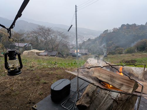 夜景を求めて GROVE camping hill グループキャンプ 区画サイト ひげさんさんのキャンプブログ CAMPiii（キャンピー） -キャンプ専用SNS キャンプのすべてがここに集まる-